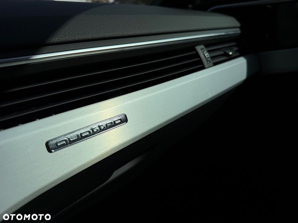 Audi A4 Avant 40 TDI quattro S tronic S line - 29