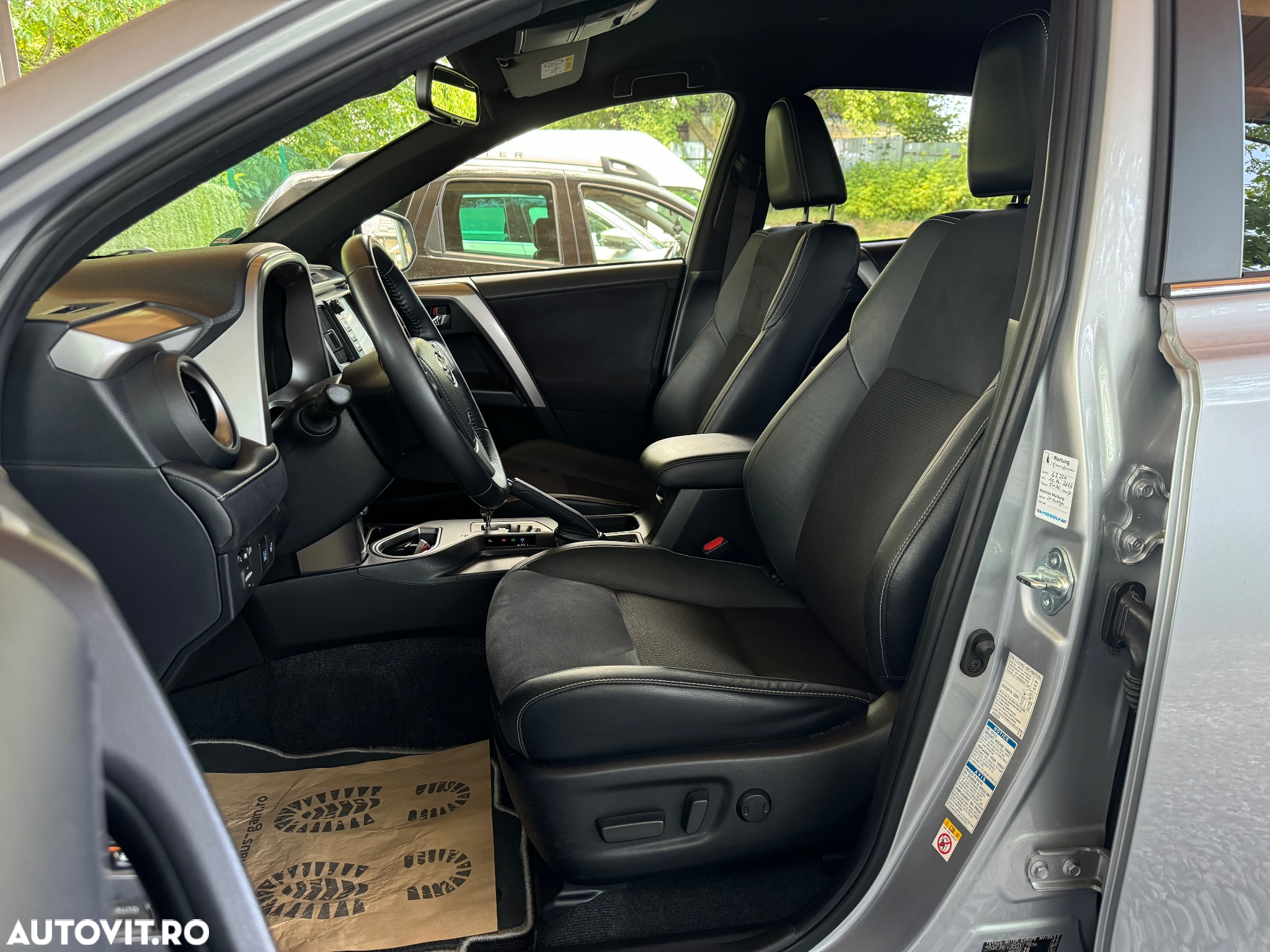 Toyota RAV4 2.5 VVT-i HSD 4x4 Luxury - 9