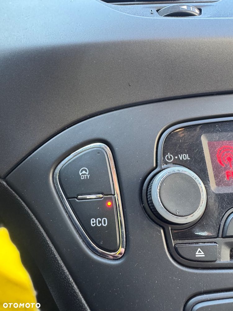 Opel Corsa - 16
