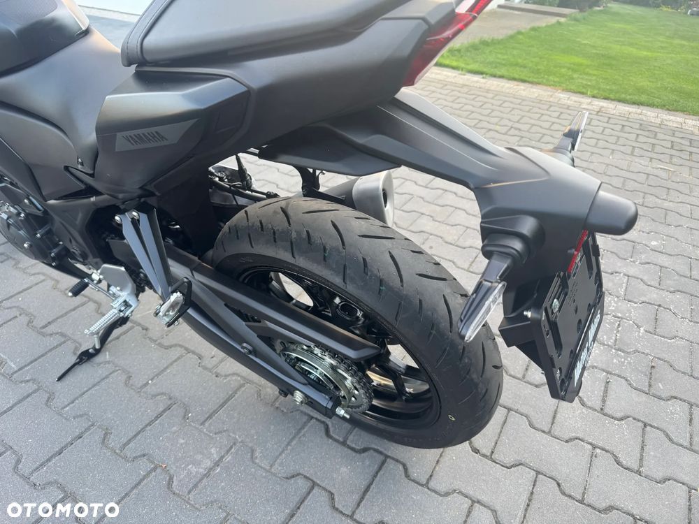 Yamaha MT - 24