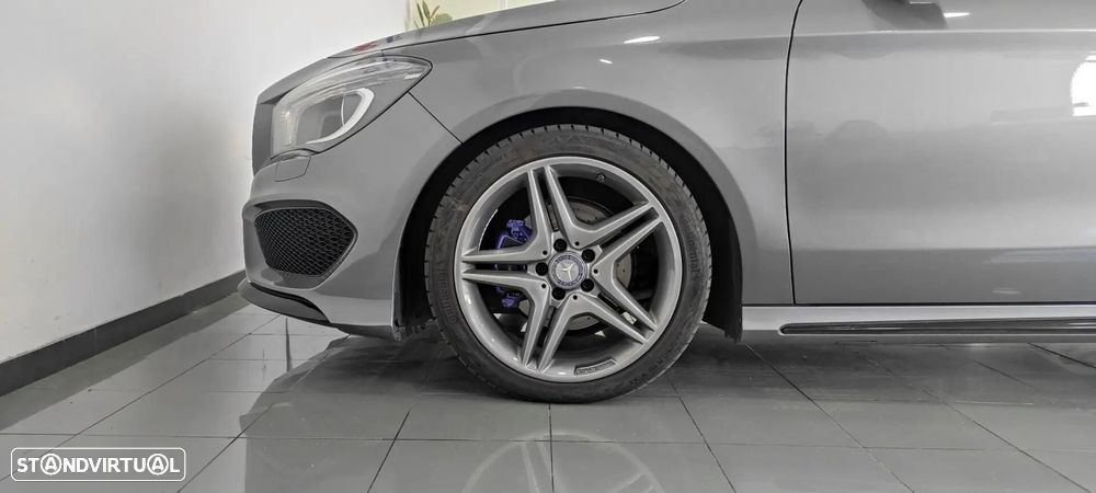 Mercedes-Benz CLA 200 - 43