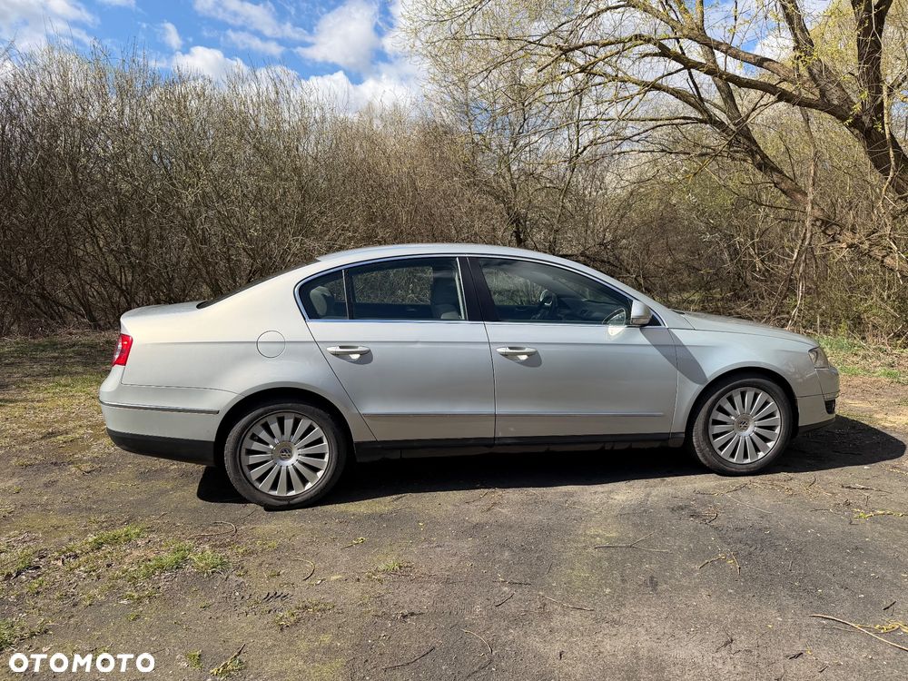 Volkswagen Passat 2.0 TDI Comfortline - 9