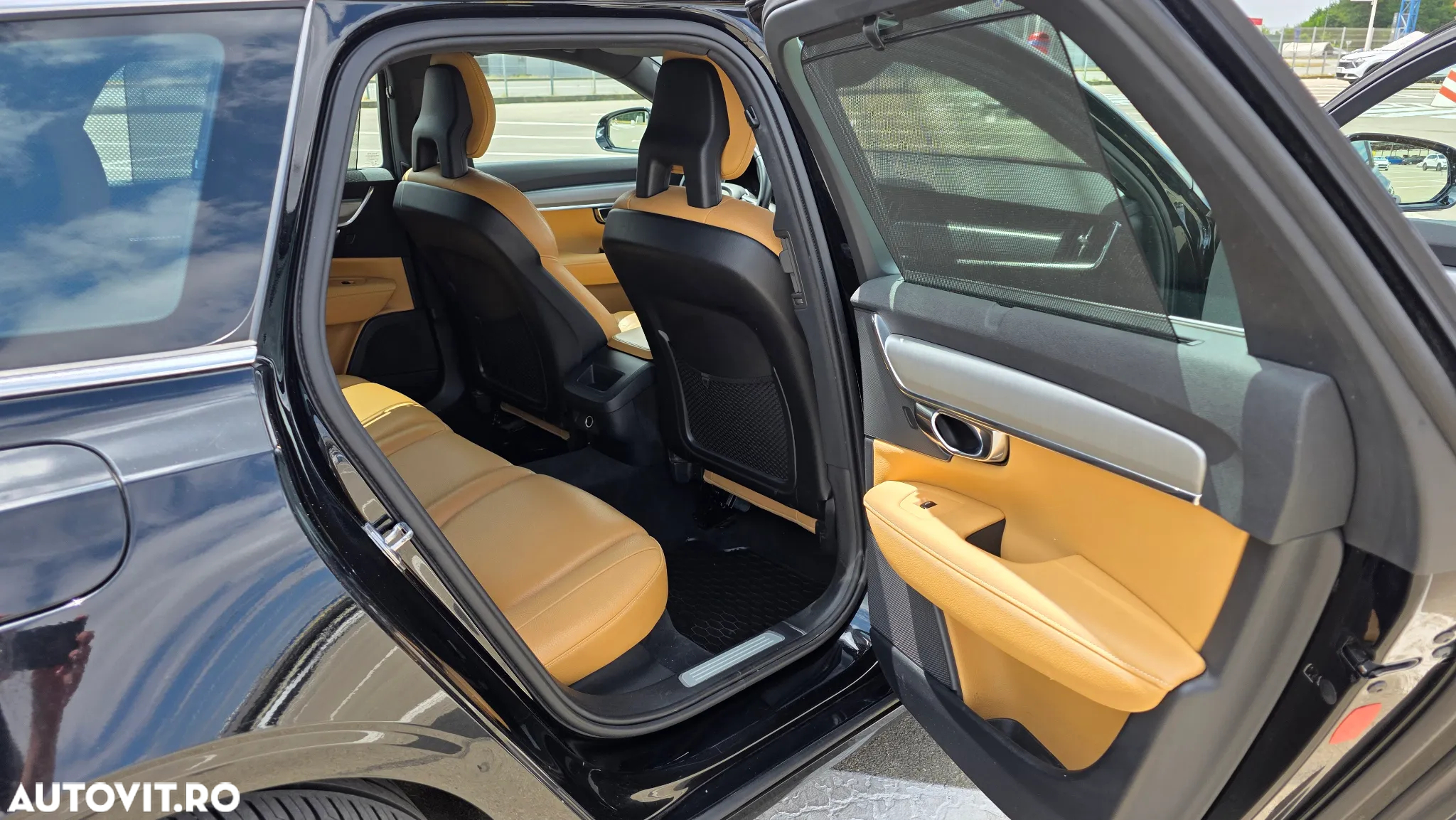 Volvo V90 D4 Geartronic Momentum Pro - 19
