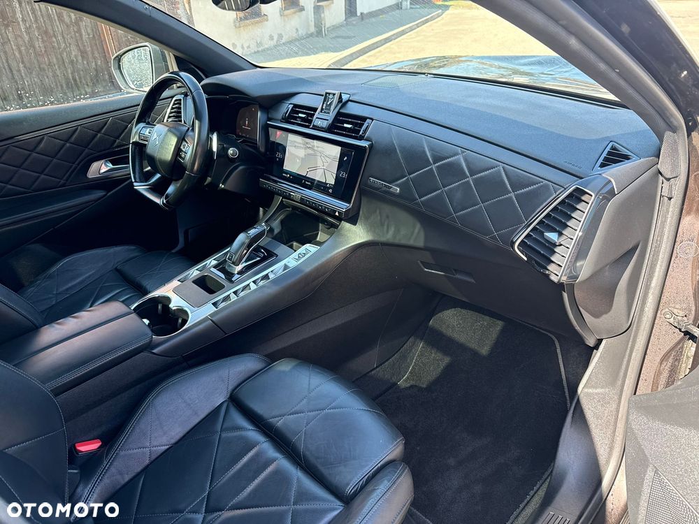 DS Automobiles DS 7 - 17