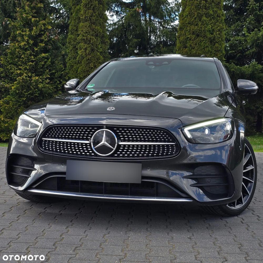 Mercedes-Benz Klasa E 220 d T 9G-TRONIC AMG Line - 6