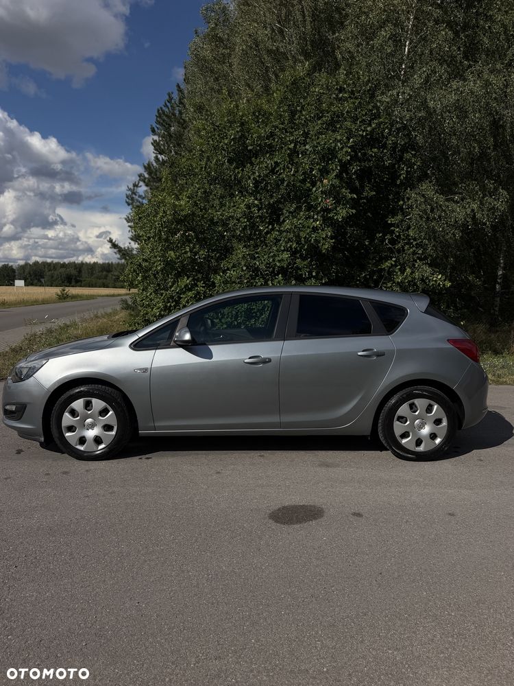 Opel Astra - 2