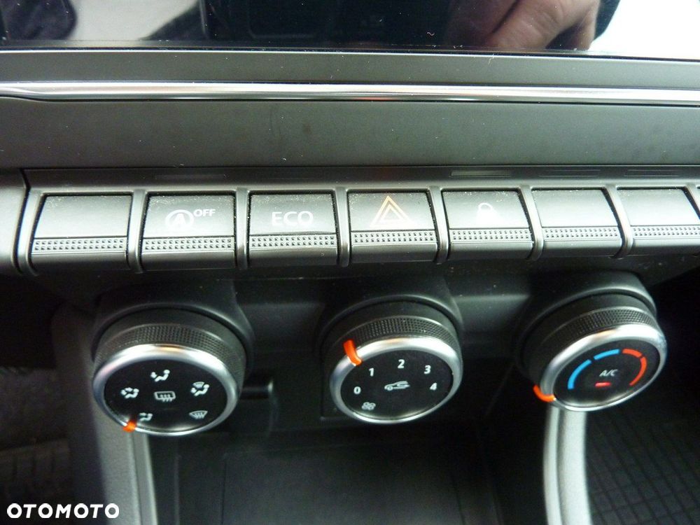 Renault Captur - 22