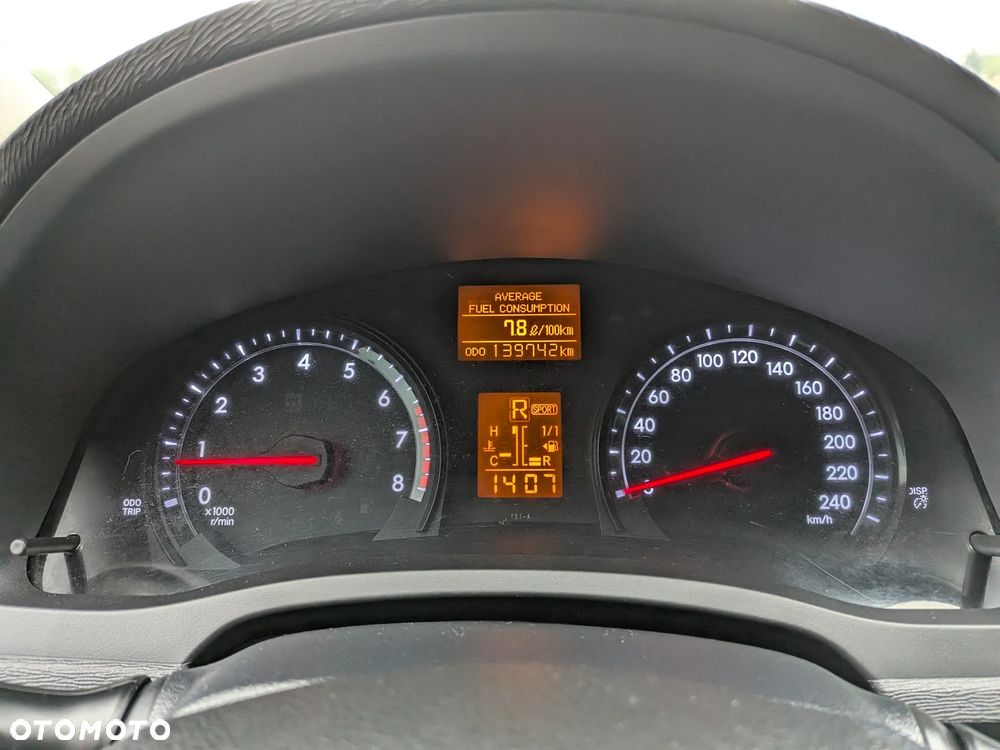 Toyota Avensis 1.8 Sol plus NAVI MS - 36
