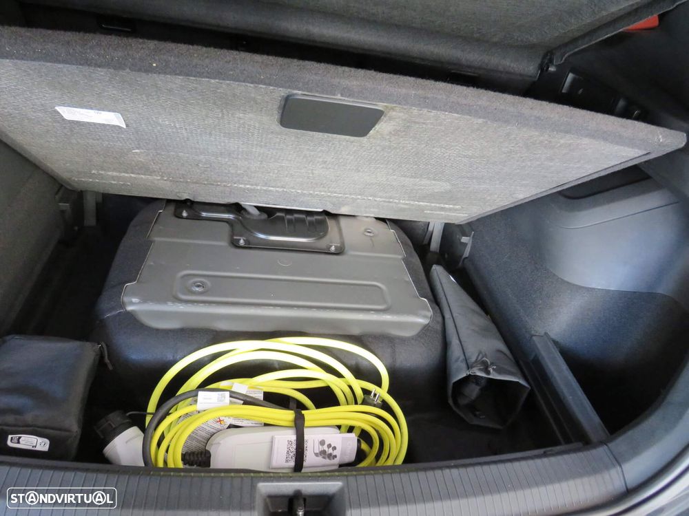 VW Tiguan 1.5 TSI eHybrid R-Line DSG - 48