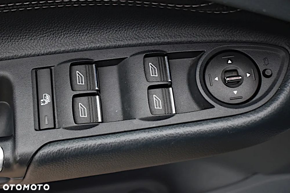 Ford C-MAX 1.6 TDCi Start-Stop-System Titanium - 21