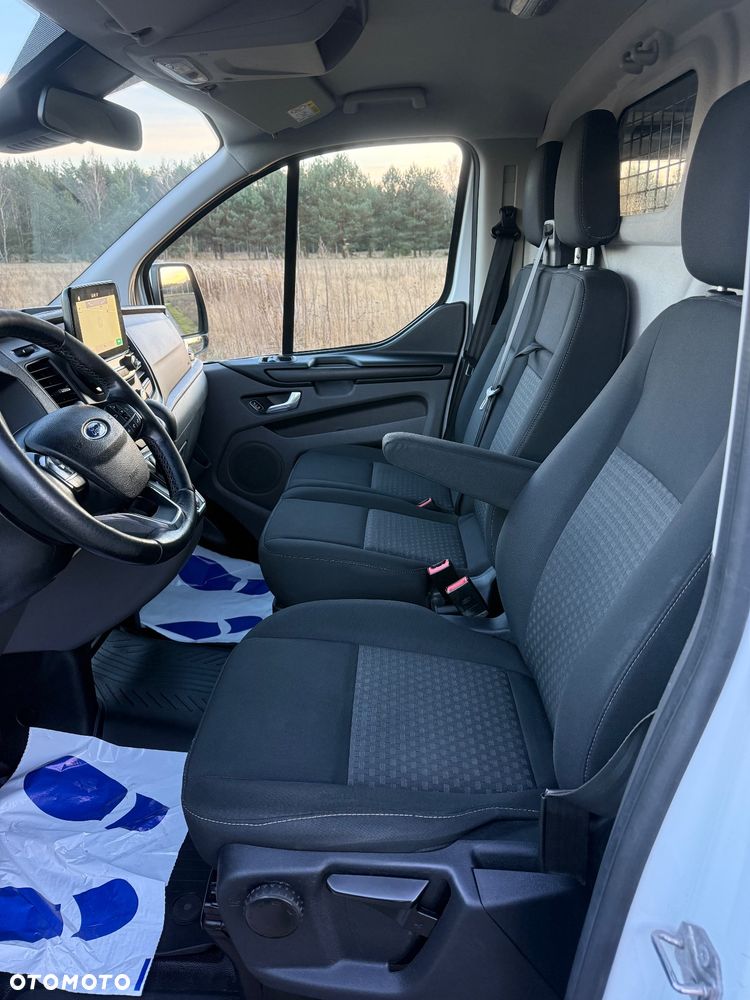 Ford Transit Custom - 32