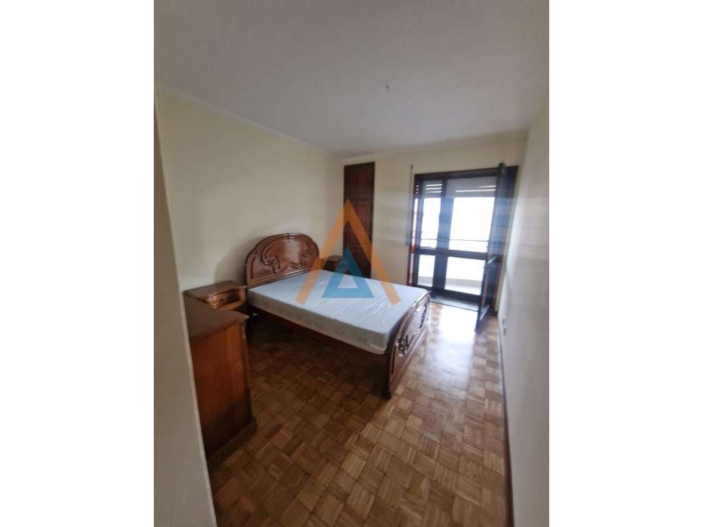 Apartamento T3- Centro da Cidade - Grande imagem: 2/17