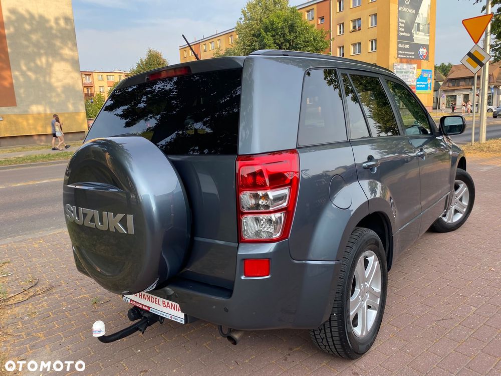 Suzuki Grand Vitara 2.0 Comfort Limited - 30