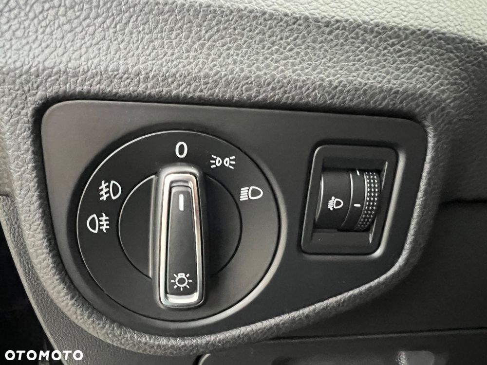 Volkswagen Golf Sportsvan SV 1.6 TDI BMT Start - 17