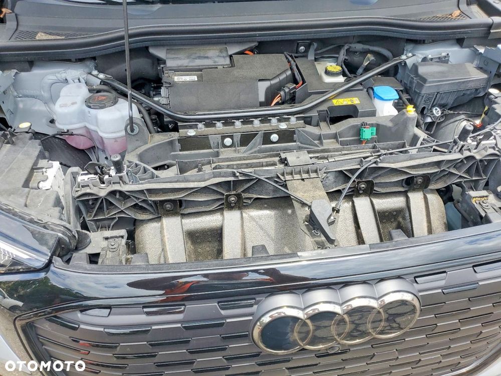 Audi Q4 e-tron 45 quattro - 9