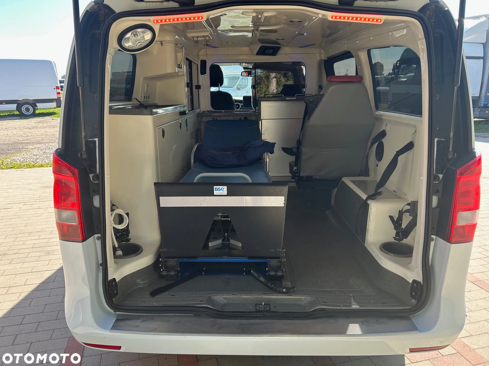 Mercedes-Benz Klasa V 220 (BlueTEC) d 7G-Tronic (d³ugi) - 9