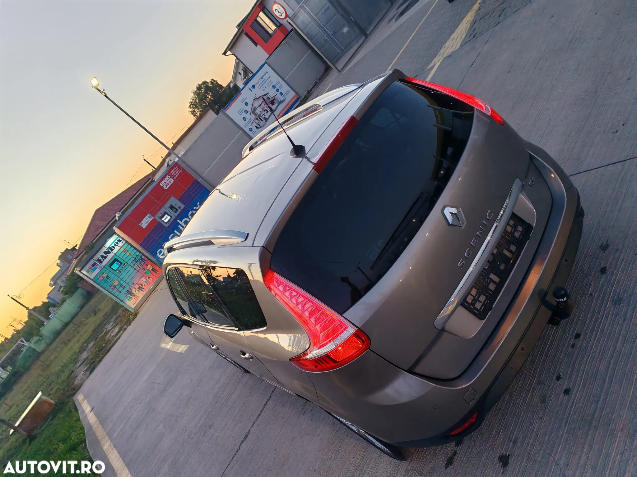 Renault Scenic ENERGY TCe 115 Bose Edition - 5