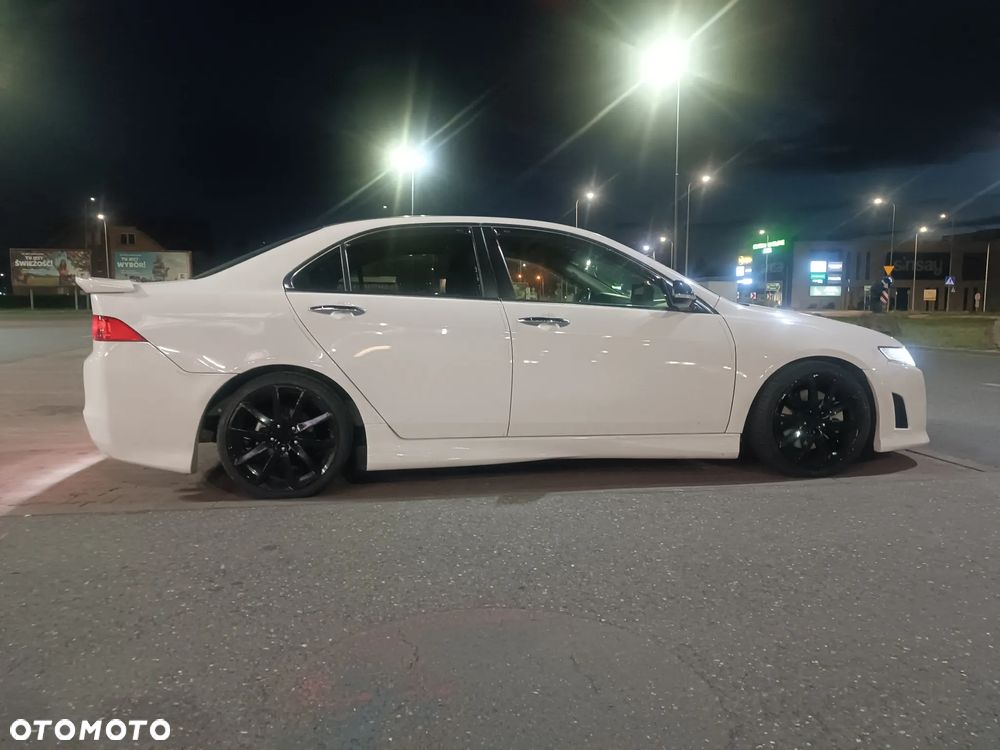 Honda Accord 2.0 i Sport - 17