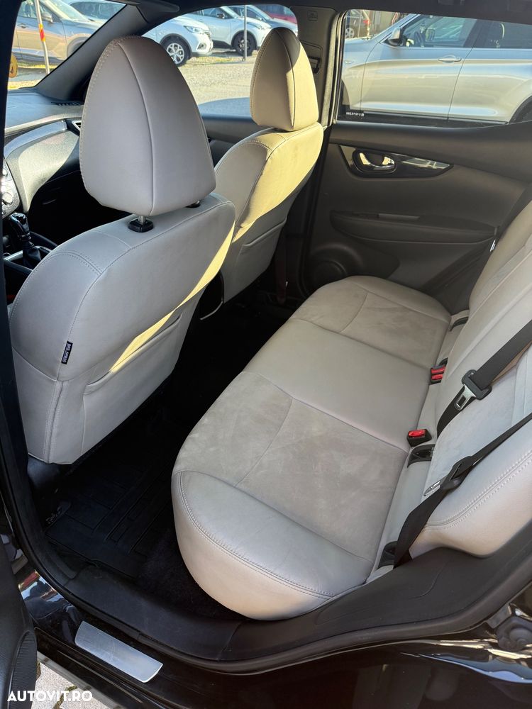 Nissan Qashqai 1.6 DCI 4 x 4 DPF Start/Stop tekna - 10