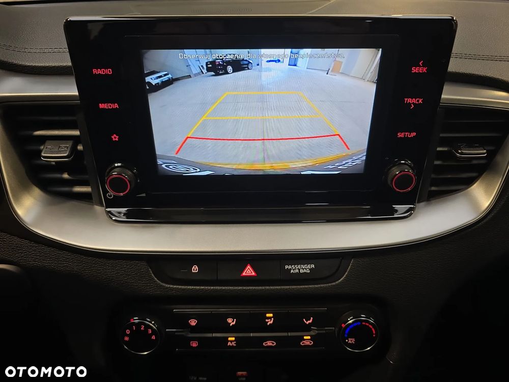 Kia XCeed 1.4 T-GDI M - 25