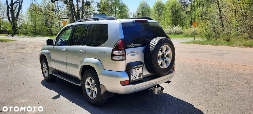 Toyota Land Cruiser - 4