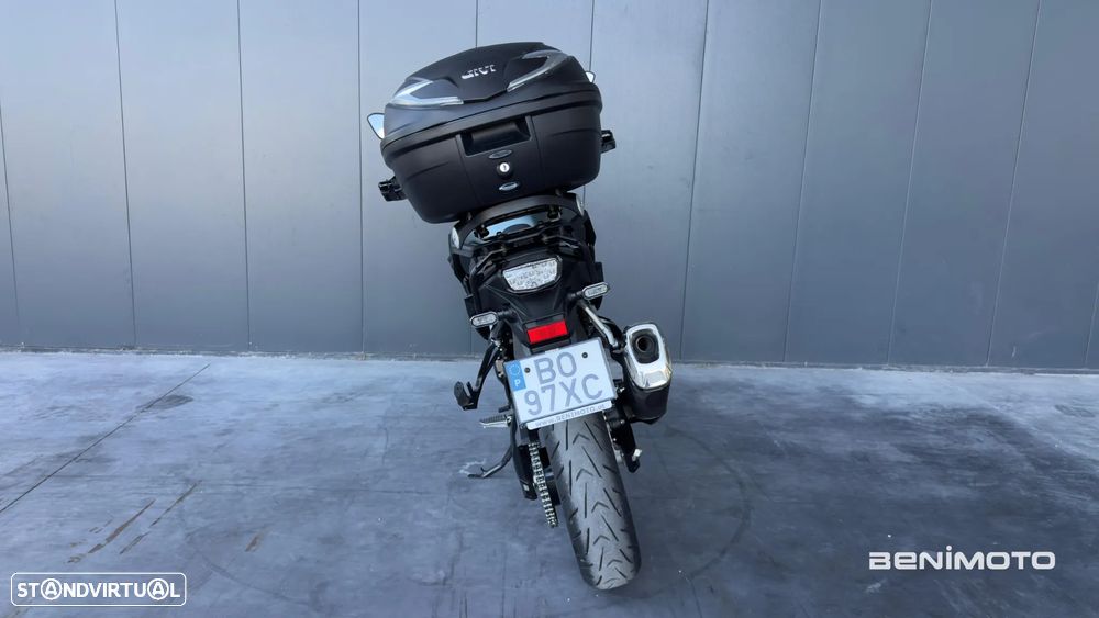Suzuki DL 800 - 4
