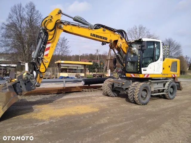 Liebherr A914 - 6