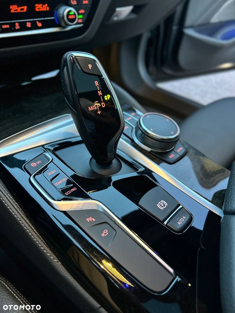 BMW Seria 5 - 10