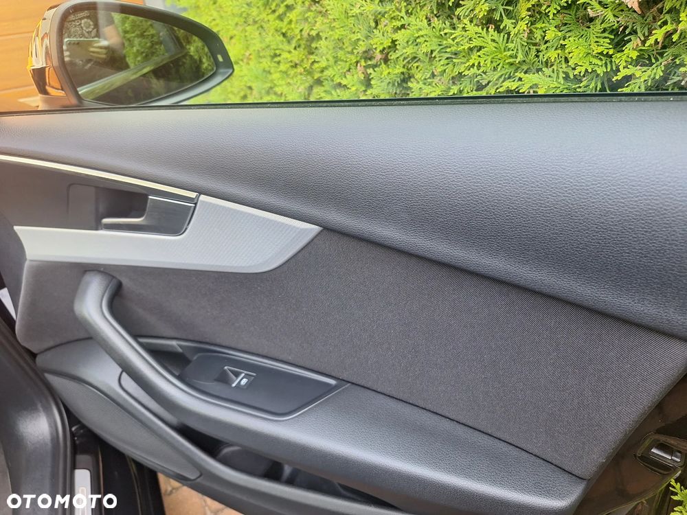 Audi A4 Avant 35 TDI S tronic - 16