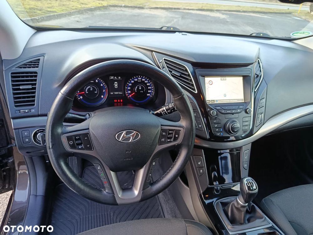 Hyundai i40 Kombi blue 1.6 Family+ - 7