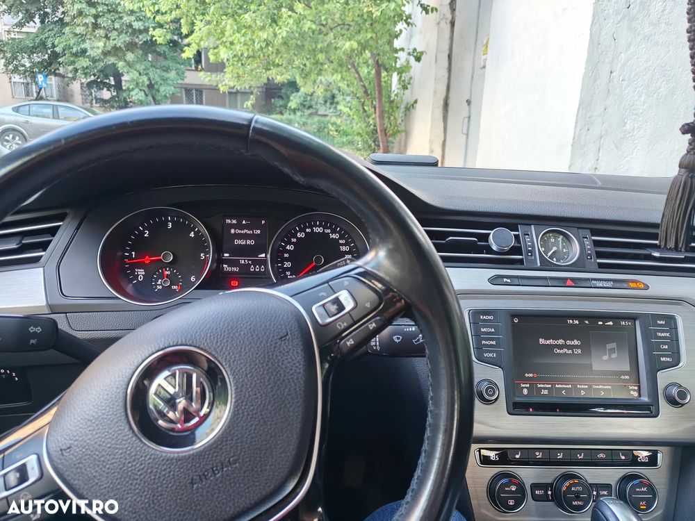 VOLKSWAGEN Passat 2015 — imagine 4