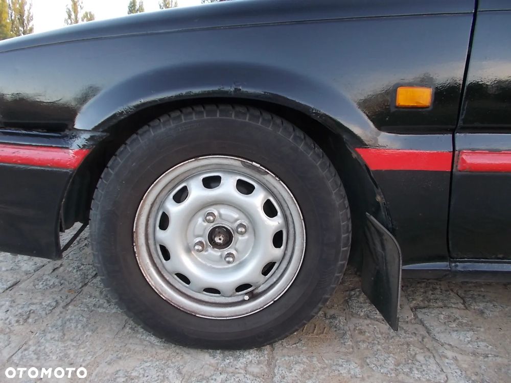 Toyota Corolla - 13