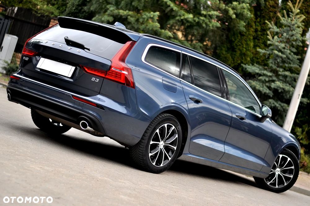 Volvo V60 2022
