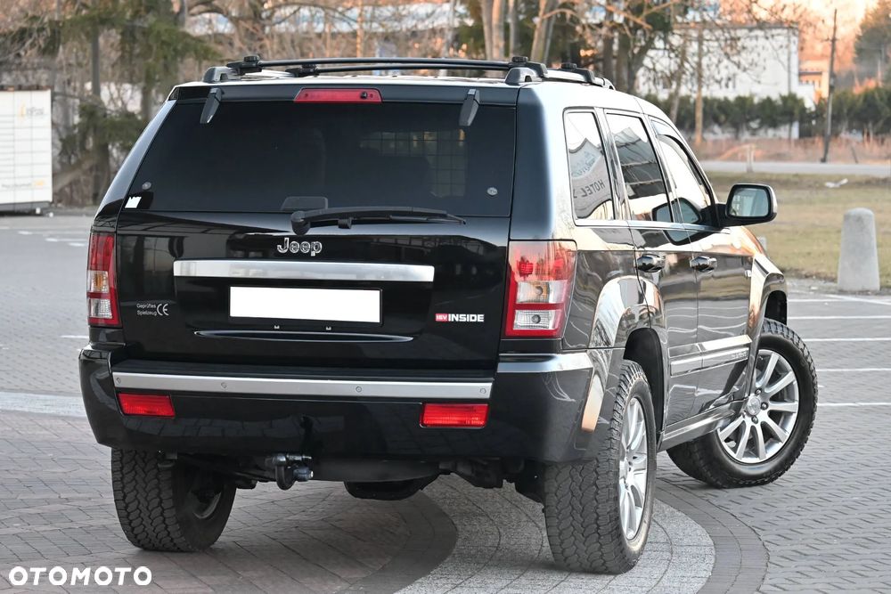 Jeep Grand Cherokee 5.7 V8 HEMI Automatik Overland - 11