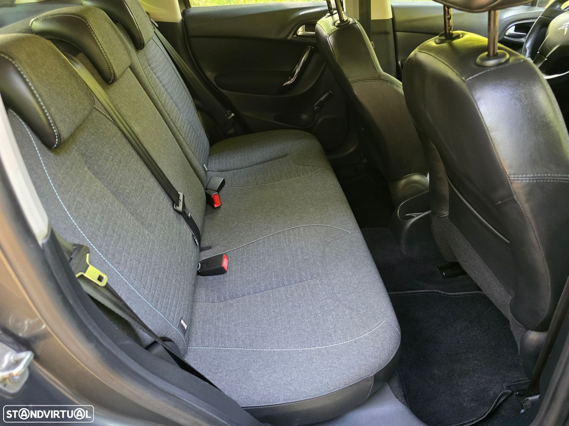 Citroën C3 1.2 PureTech Collection - 24