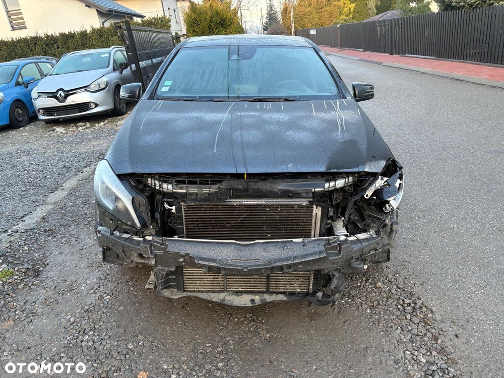 Mercedes-Benz Klasa A 180 d 7G-DCT AMG Line - 3