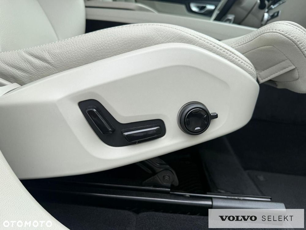 Volvo XC 60 - 36
