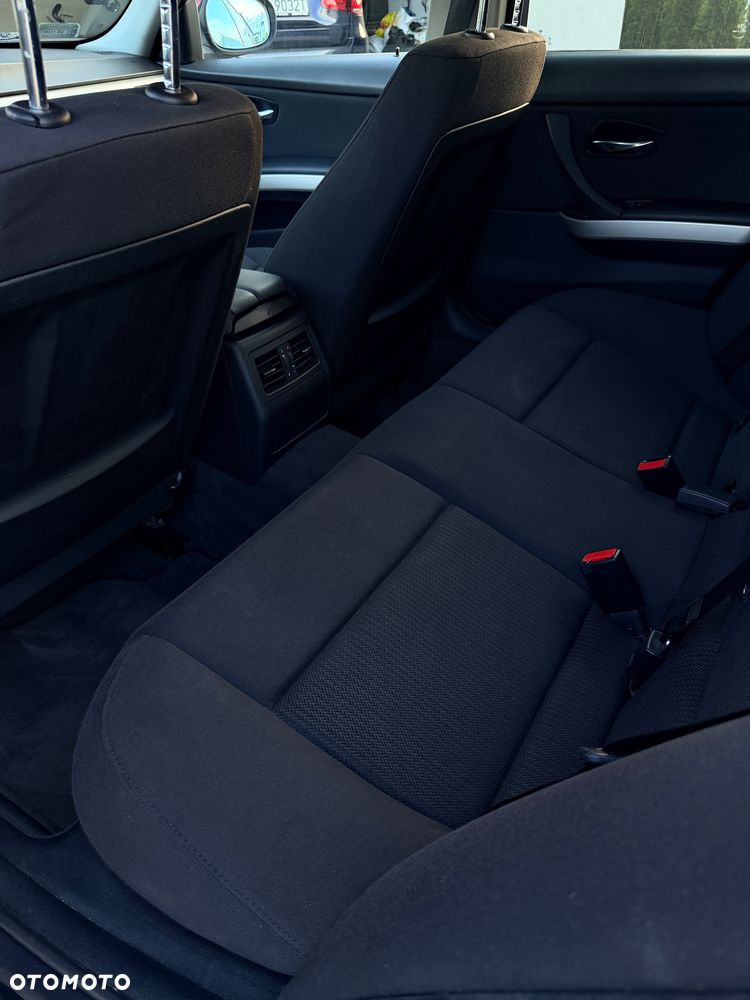 BMW Seria 3 - 12
