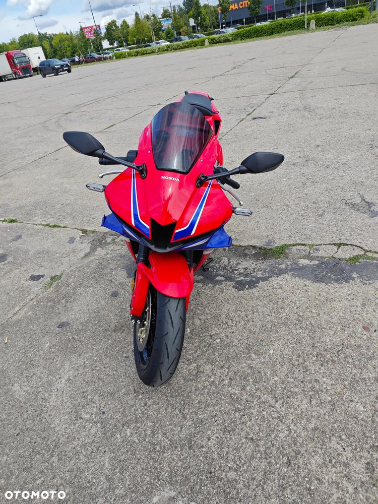 Honda CBR - 11