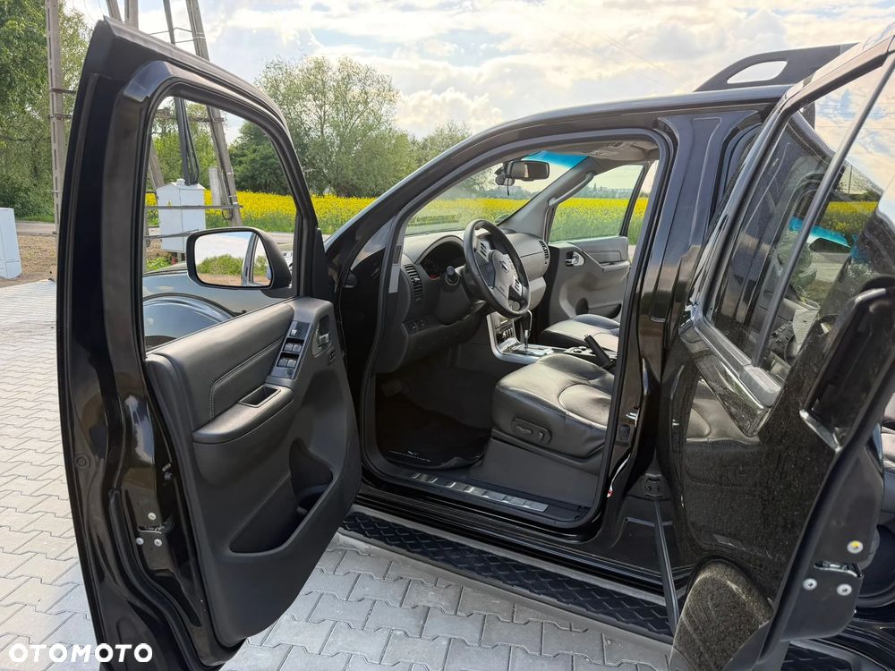 Nissan Pathfinder 2.5 D LE EU5 - 19