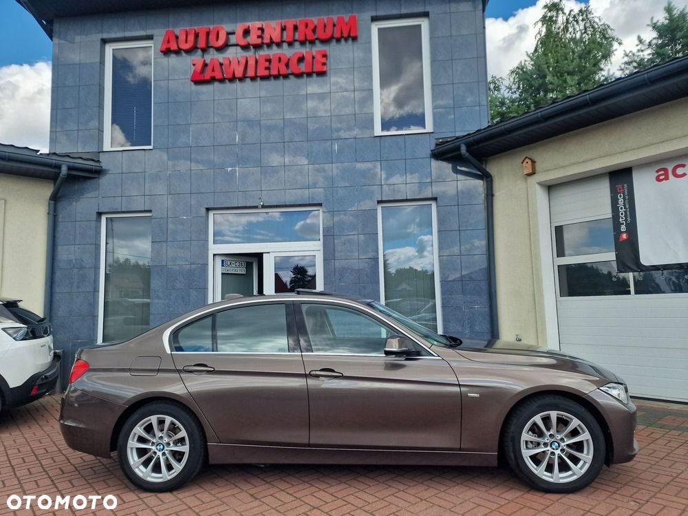 BMW Seria 3 318d Luxury Line - 14
