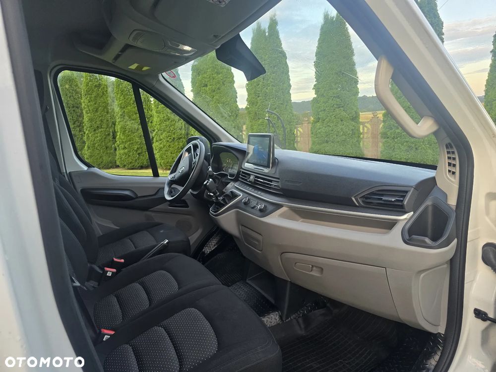 Maxus Deliver 9 - 10