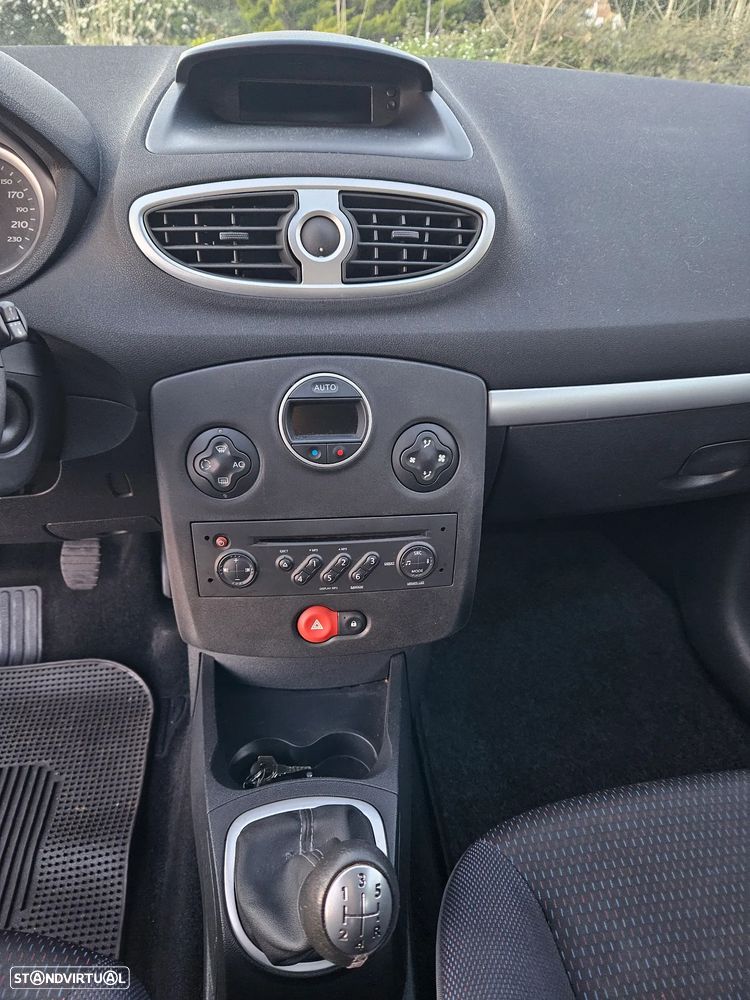 Renault Clio 1.2 16V Dynamique - 13