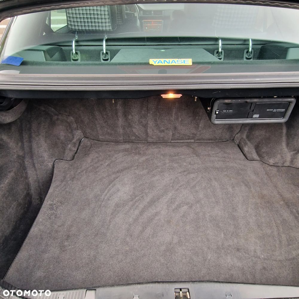 Mercedes-Benz W124 (1984-1993) - 17