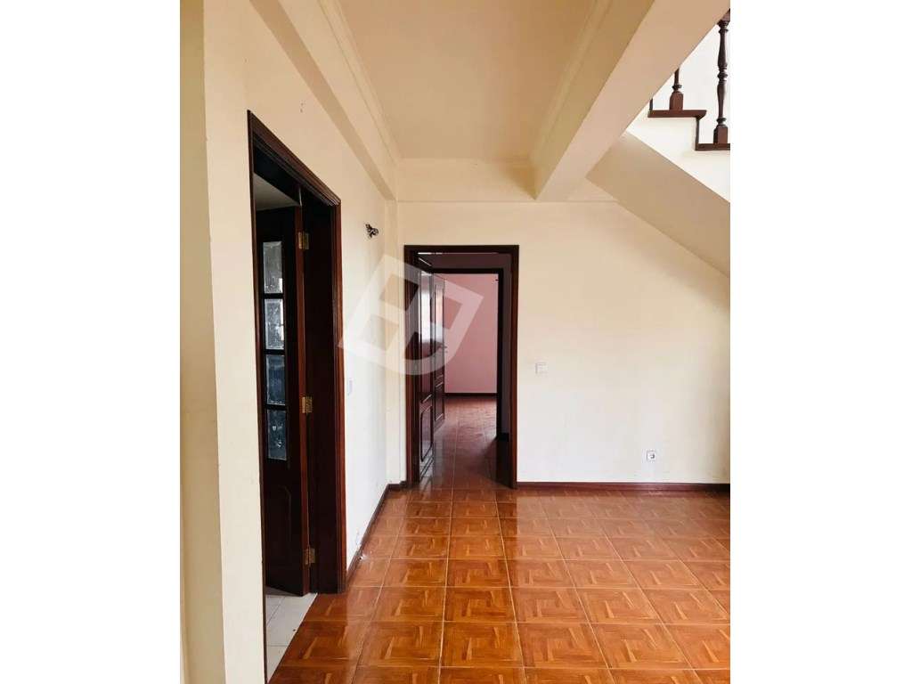 Moradia T4 c/ Excelentes acessos - Esgueira | Aveiro - Grande imagem: 4/25