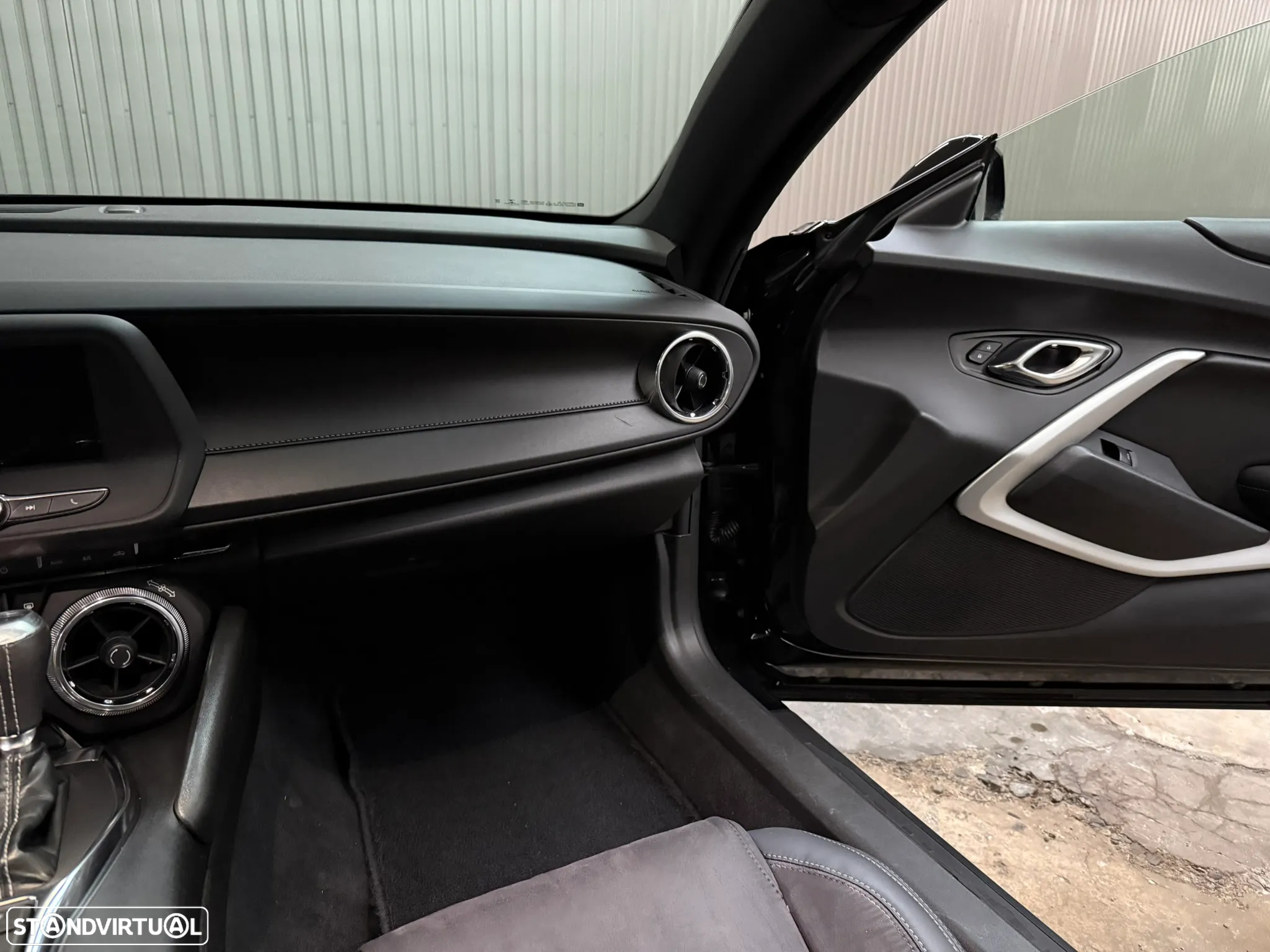 Chevrolet Camaro Coupe 2.0 Aut. - 30