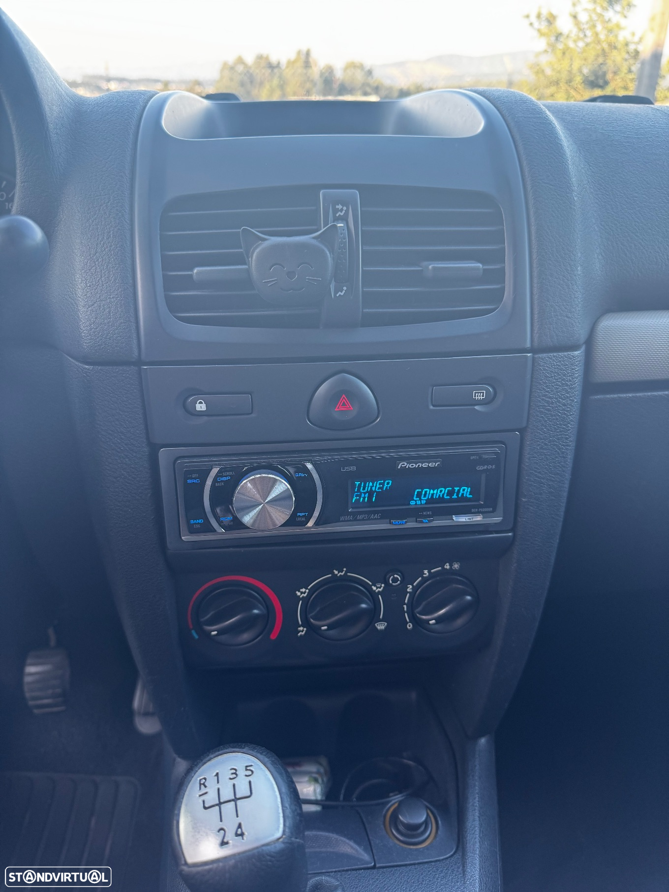 Renault Clio - 8