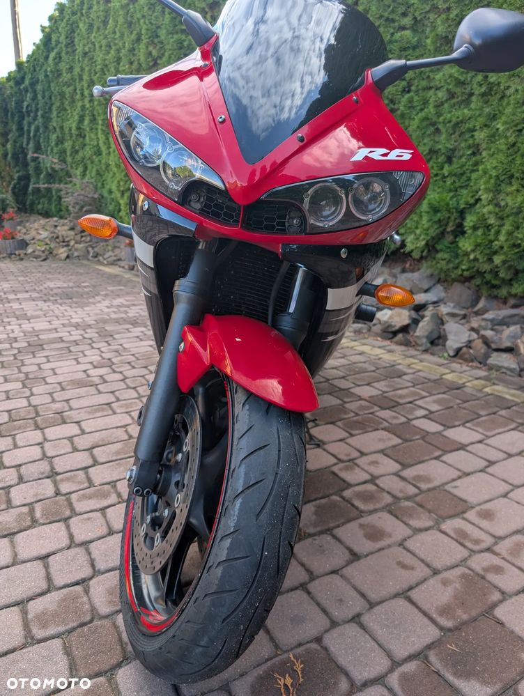 Yamaha R6 - 6