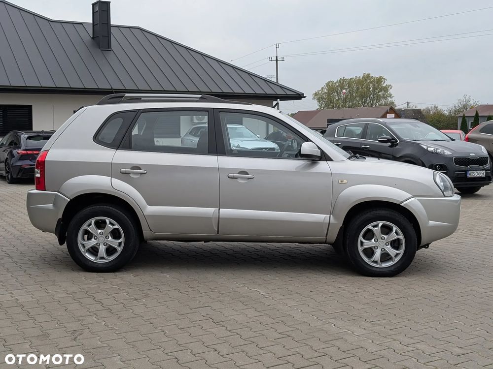 Hyundai Tucson 2.0 4WD GLS - 16
