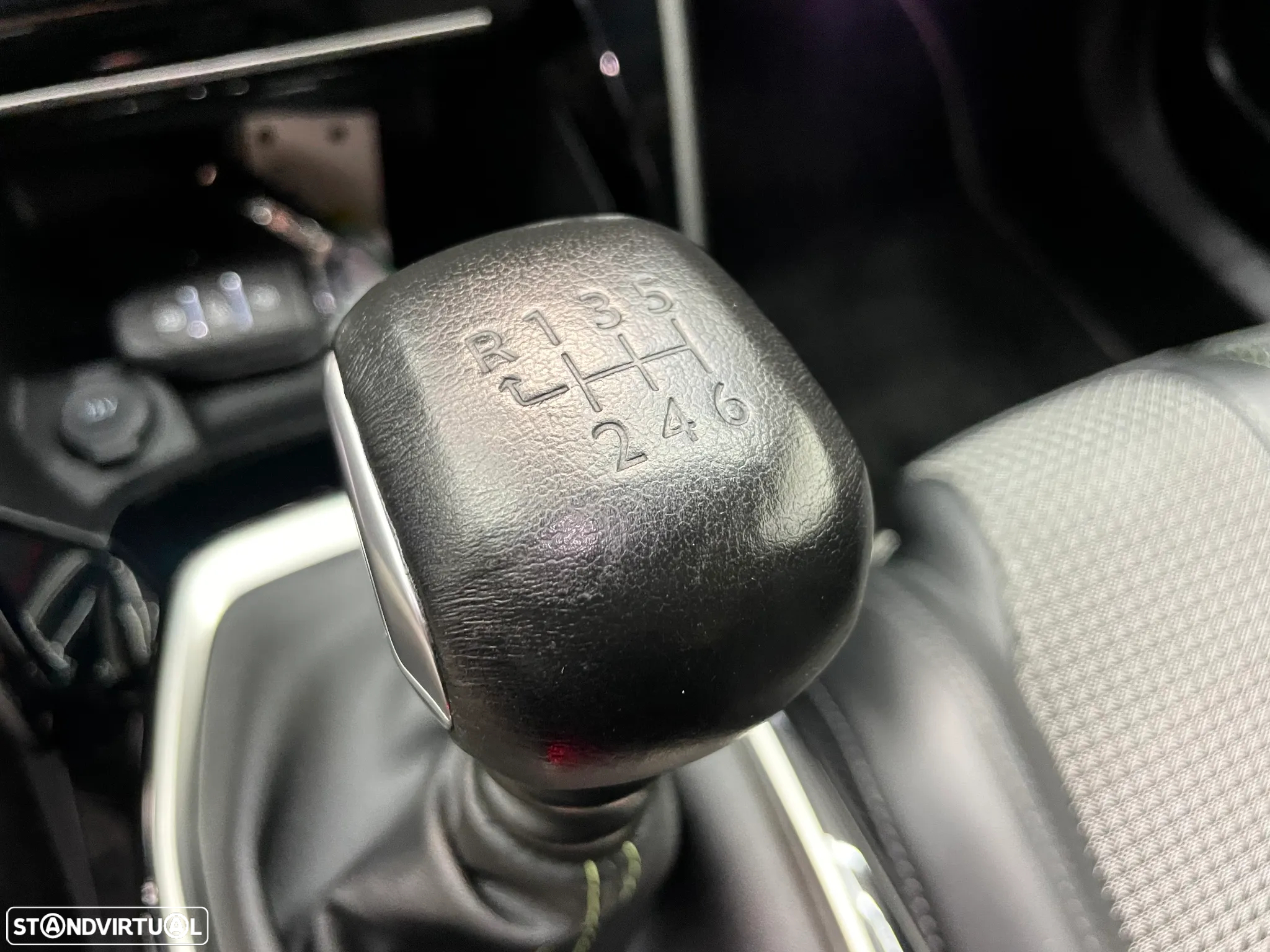 Peugeot 2008 1.5 BlueHDi GT - 25